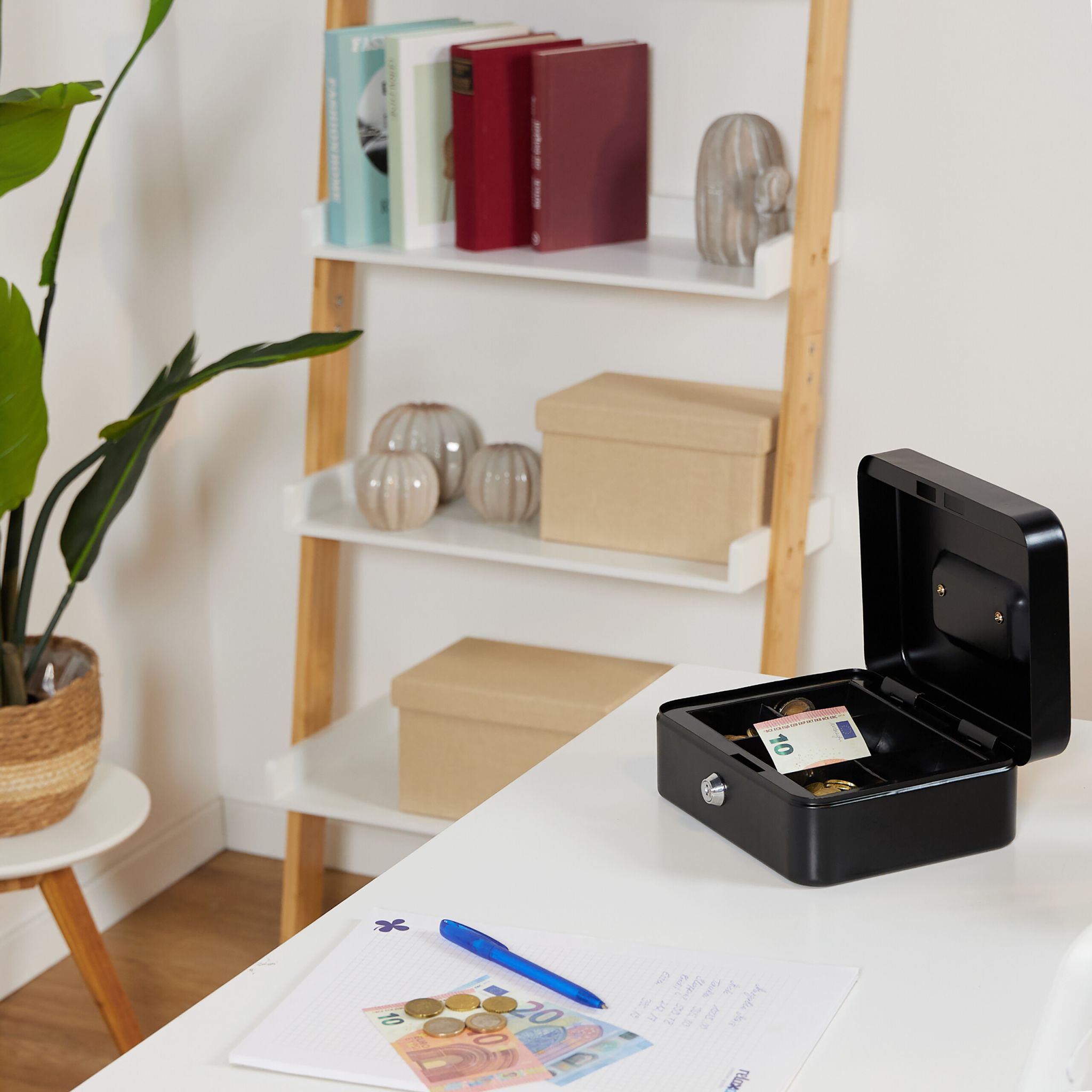 Abschliessbare Geldkassette Schwarz-Silber von Relaxdays