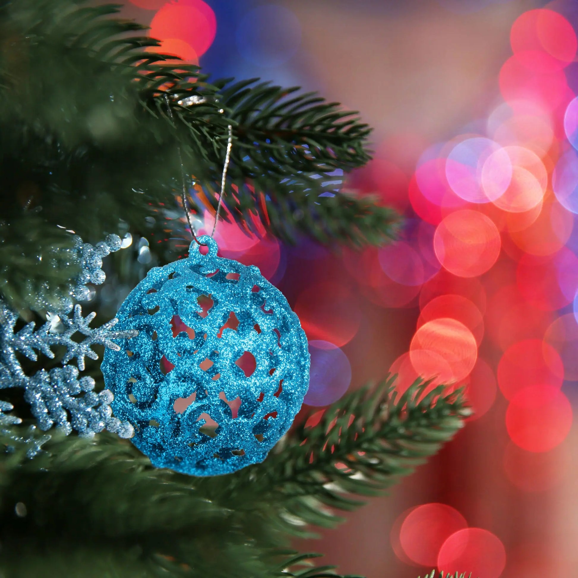 Weihnachtskugeln im 150er-Set Türkis-Silber von Relaxdays