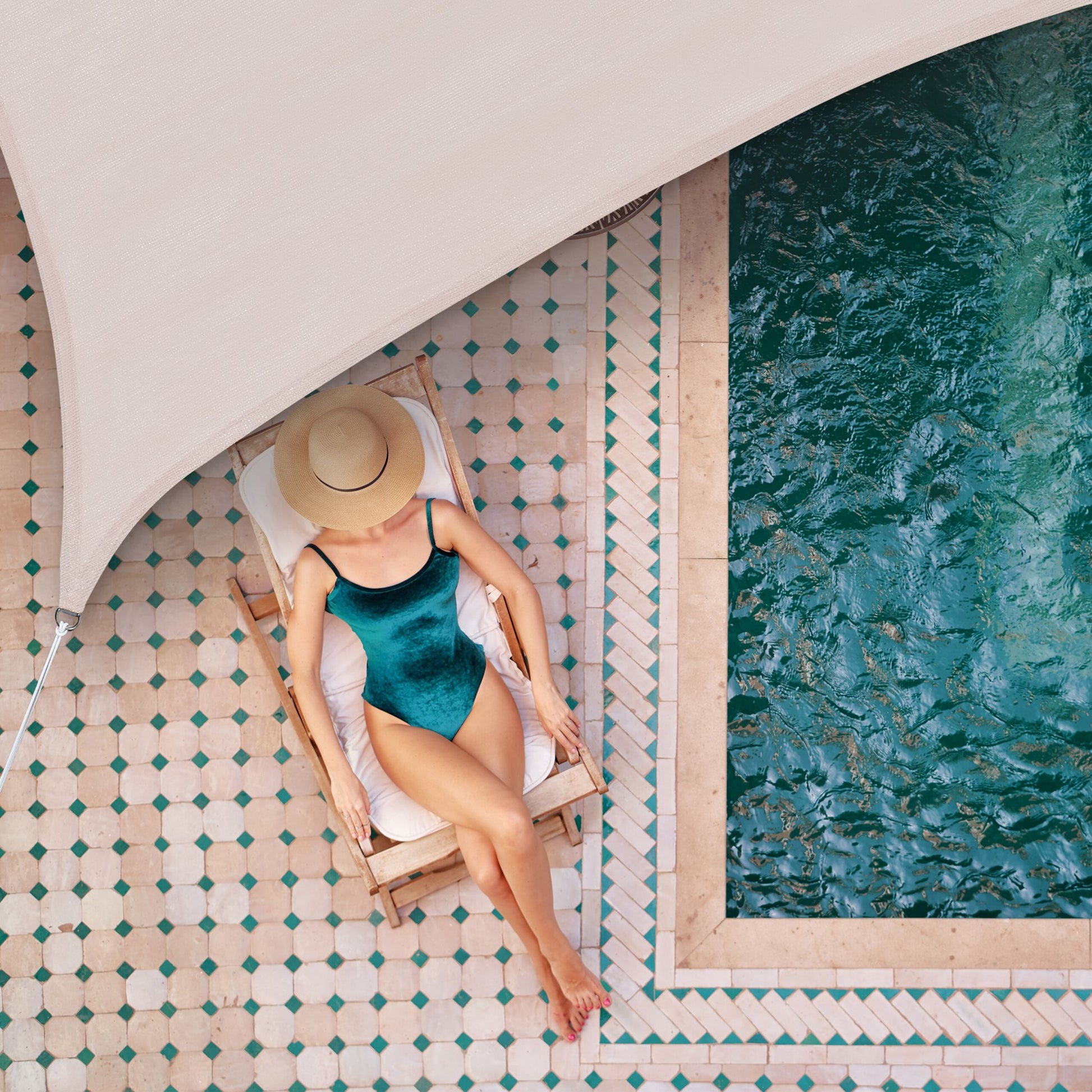 Dreieckiges Sonnensegel HDPE Weiss von Relaxdays