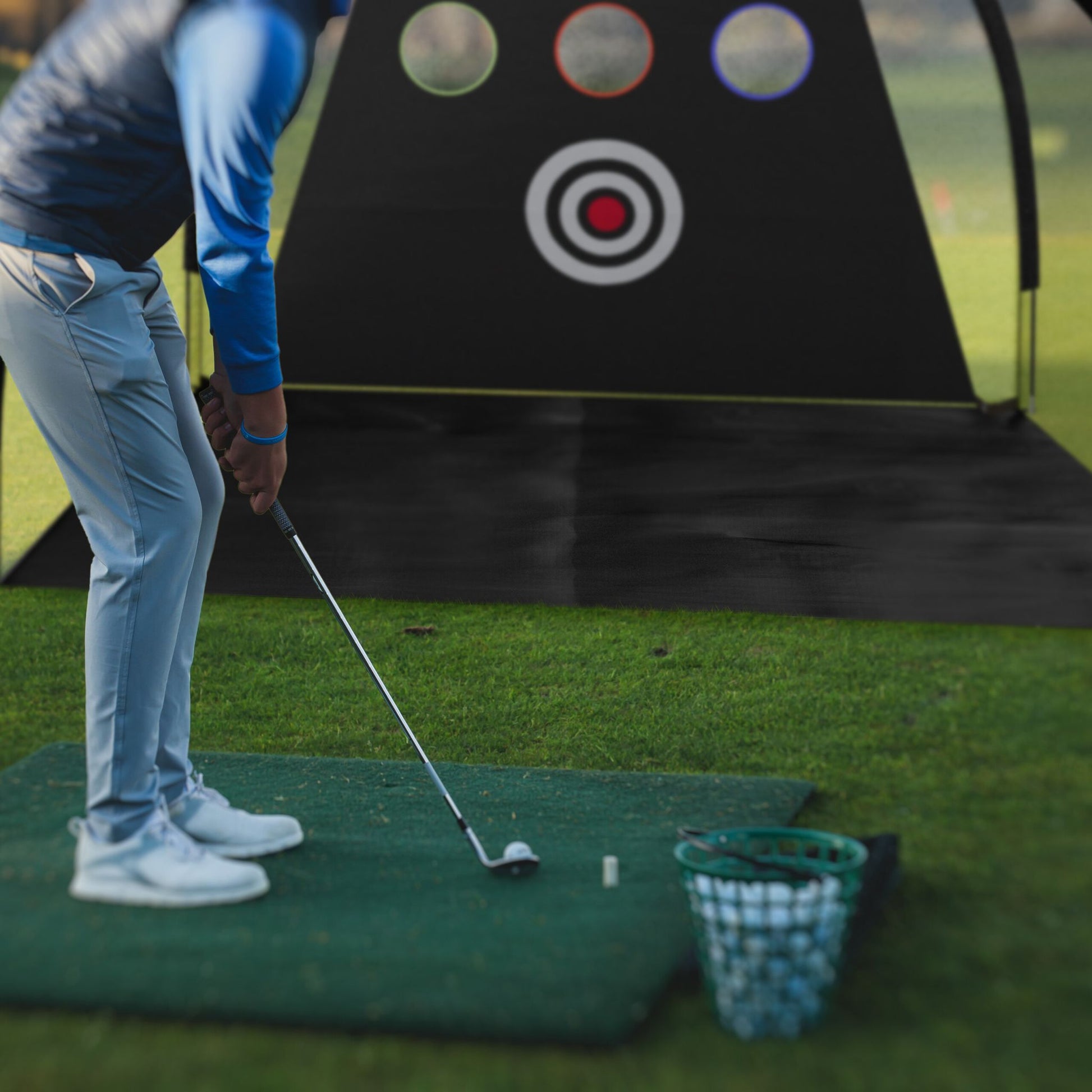 Schwarzes Golf Übungsnetz Weiss-Rot-Schwarz von Relaxdays