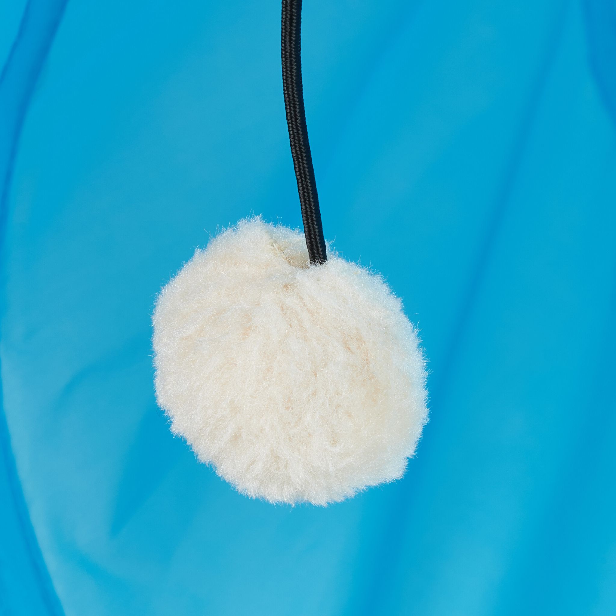 Faltbarer Katzentunnel mit Spielzeug Blau-Creme von Relaxdays