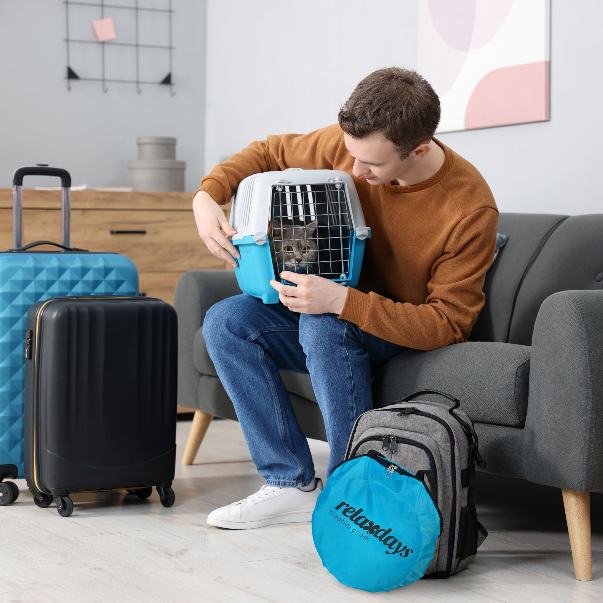 Faltbarer Katzentunnel mit Spielzeug Blau-Creme-Schwarz von Relaxdays