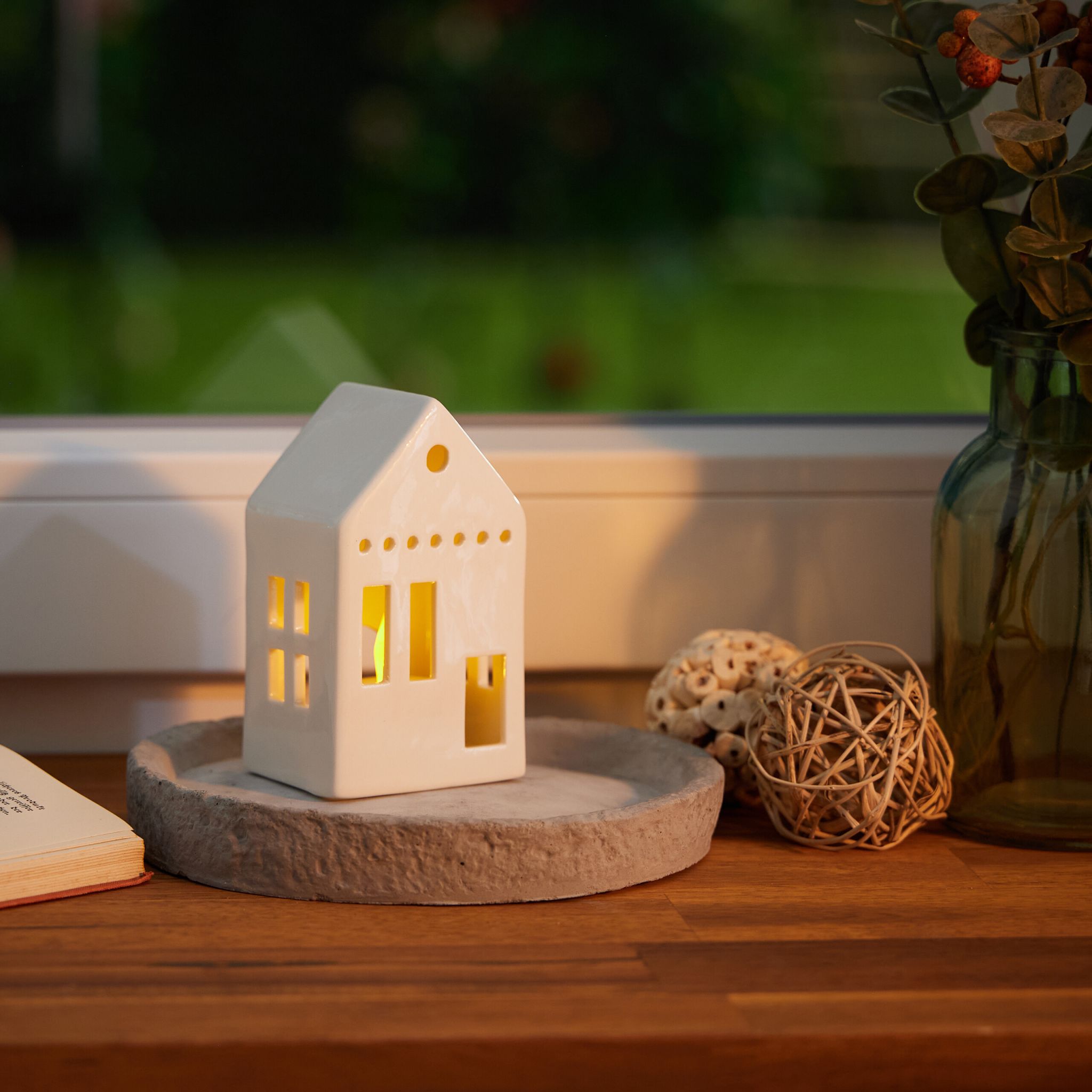 Teelichthaus Wohnhaus Keramik Weiss von Relaxdays