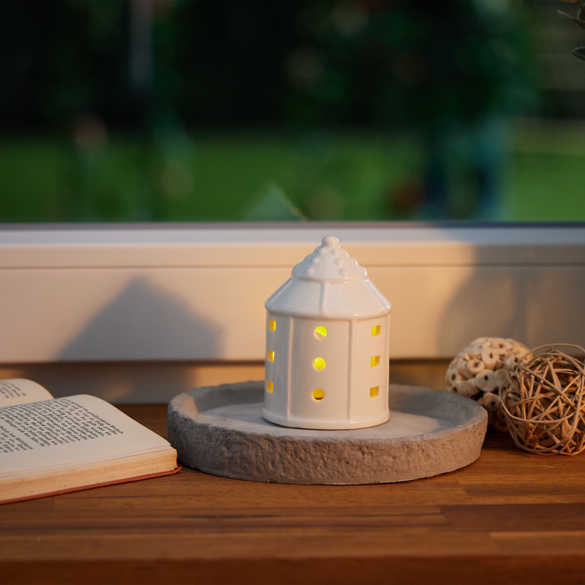 Teelichthaus Turm Keramik Weiss von Relaxdays