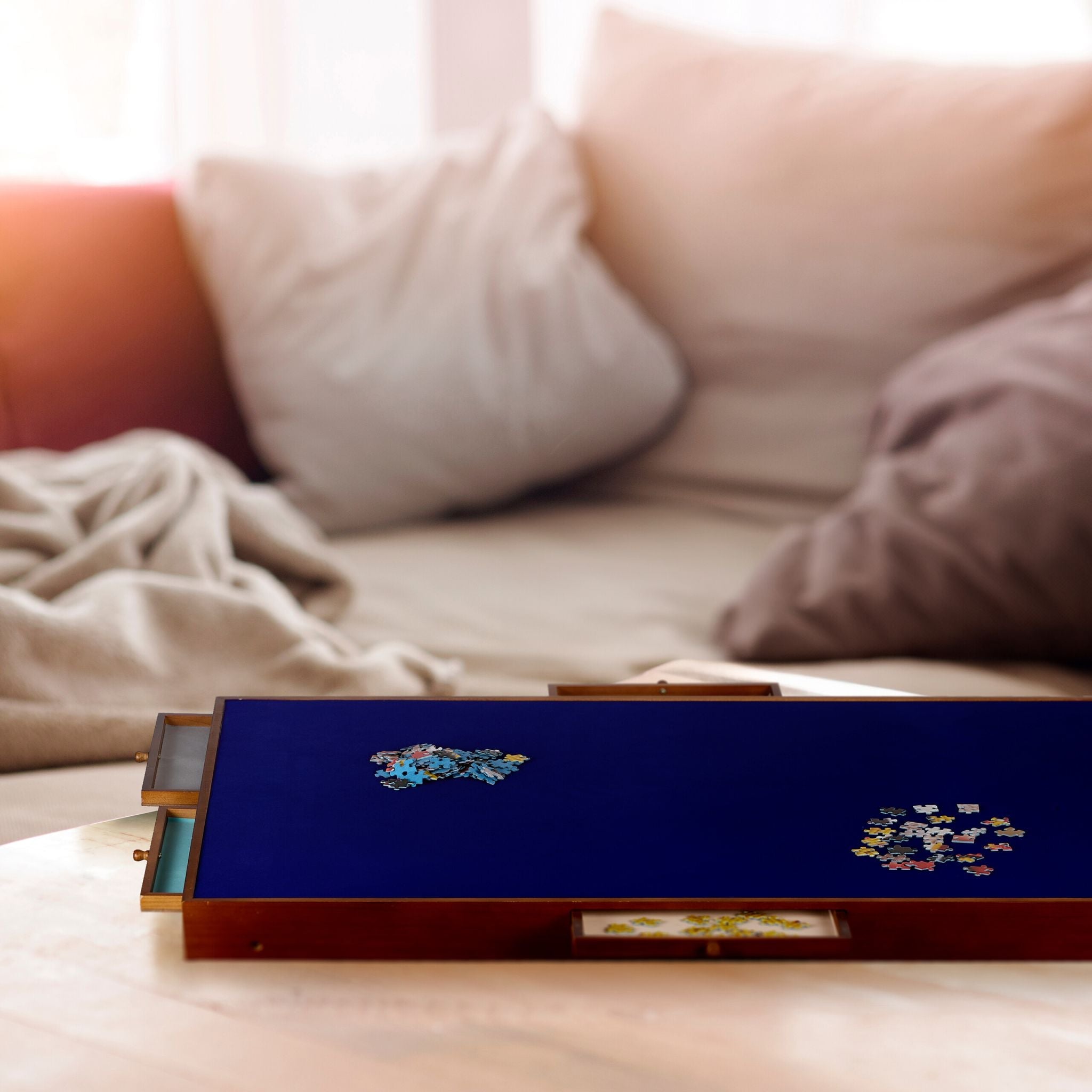 Puzzletisch mit 6 Schubladen Braun-Creme-Dunkelblau von Relaxdays