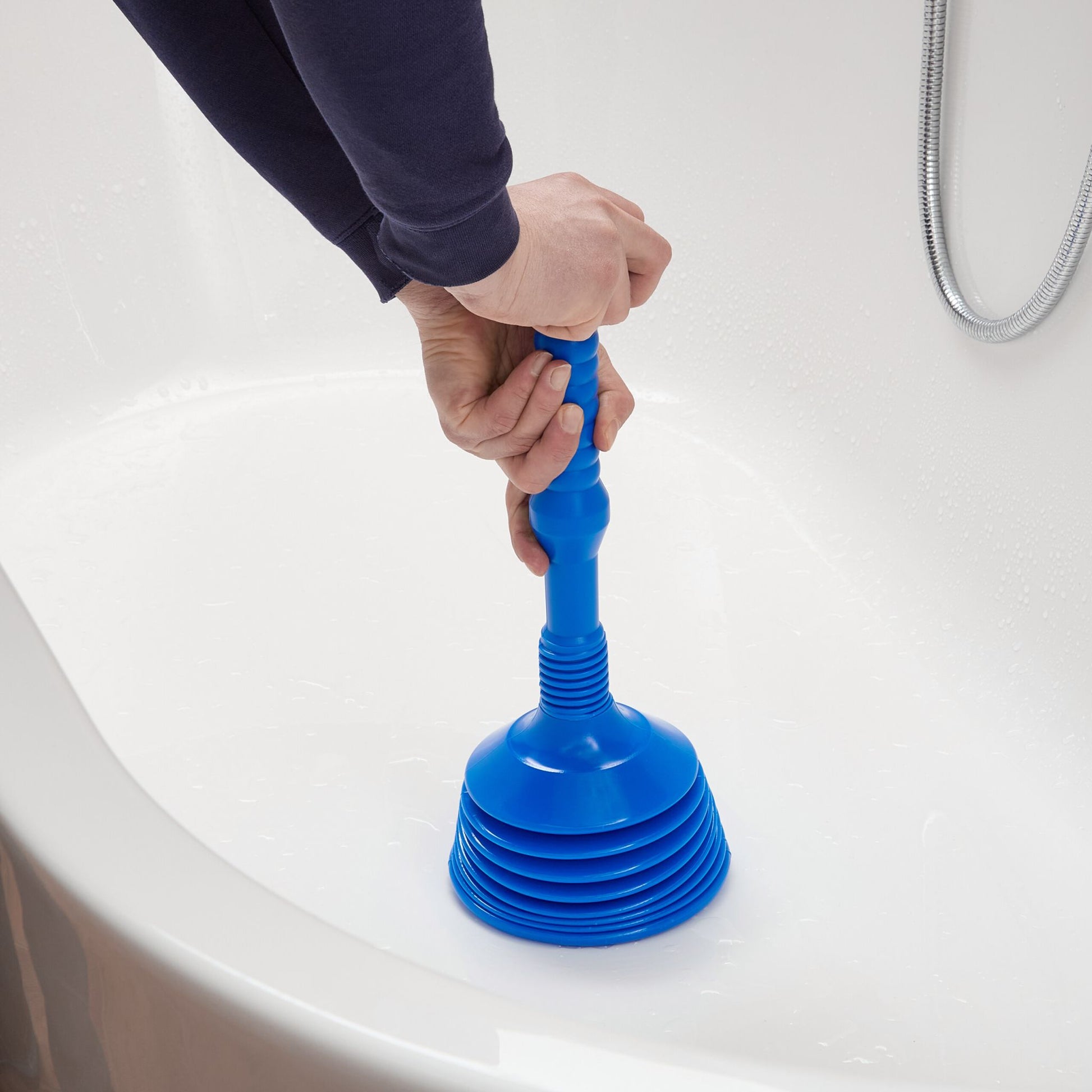 Pümpel mit grosser Saugglocke Blau von Relaxdays