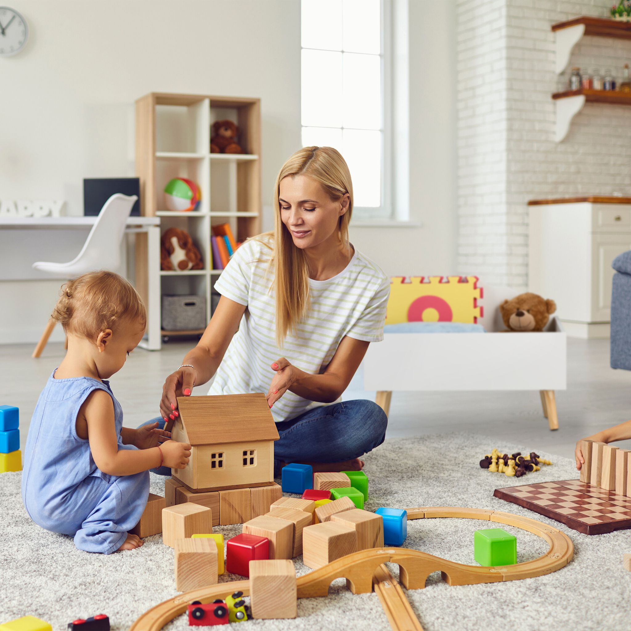 Kindertruhe Wolken-Design Weiss-Hellbraun von Relaxdays