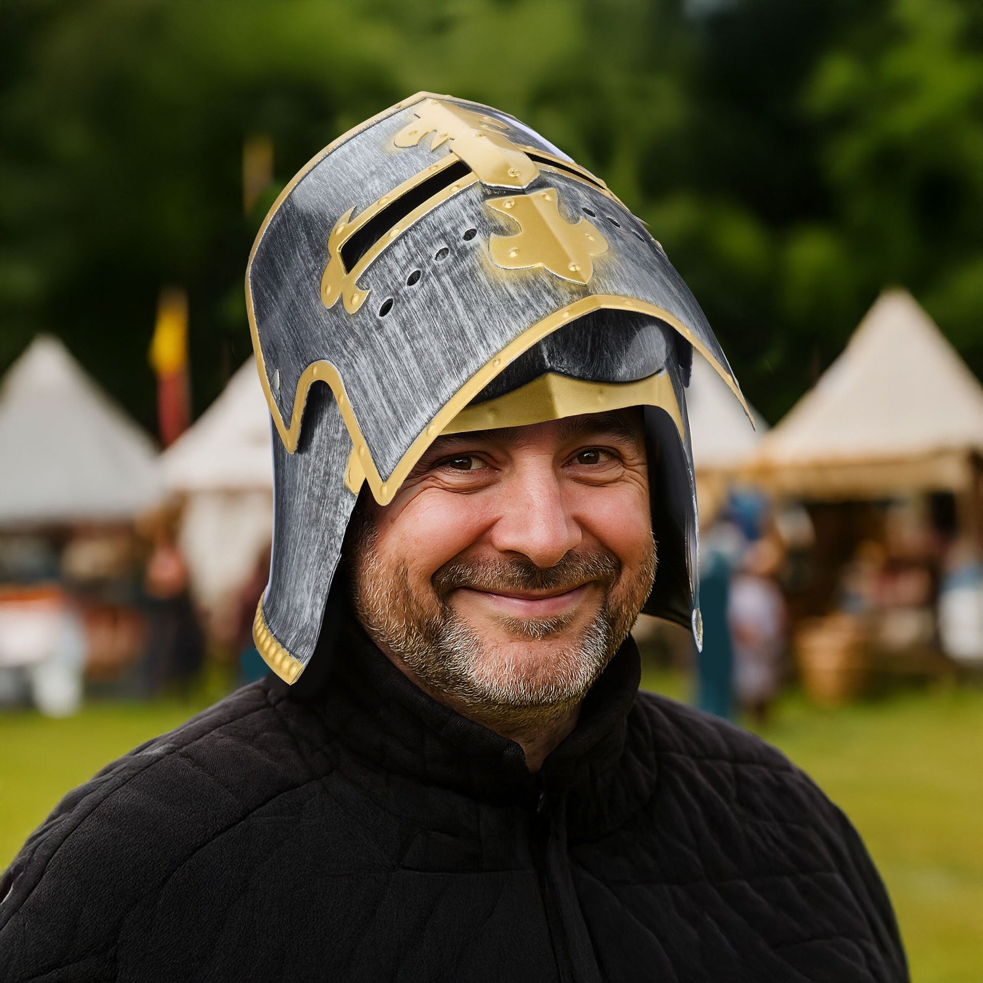 Ritter Helm mit klappbarem Visier Anthrazit-Gold-Silber von Relaxdays