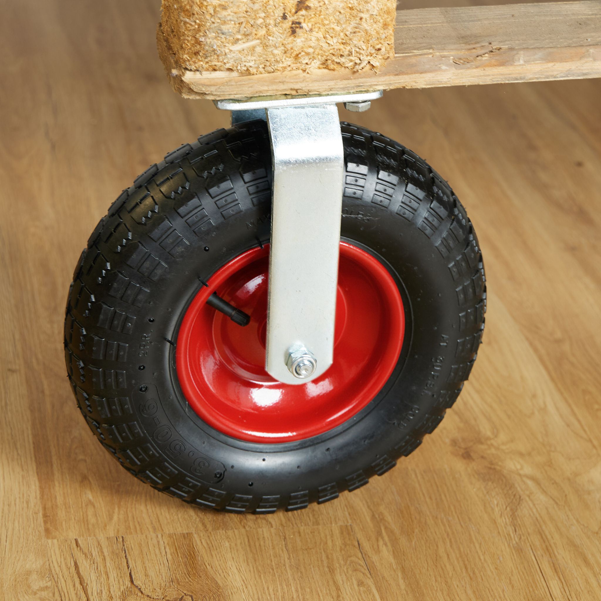 Bockrolle 3.50-6 Rot-Schwarz-Silber von Relaxdays