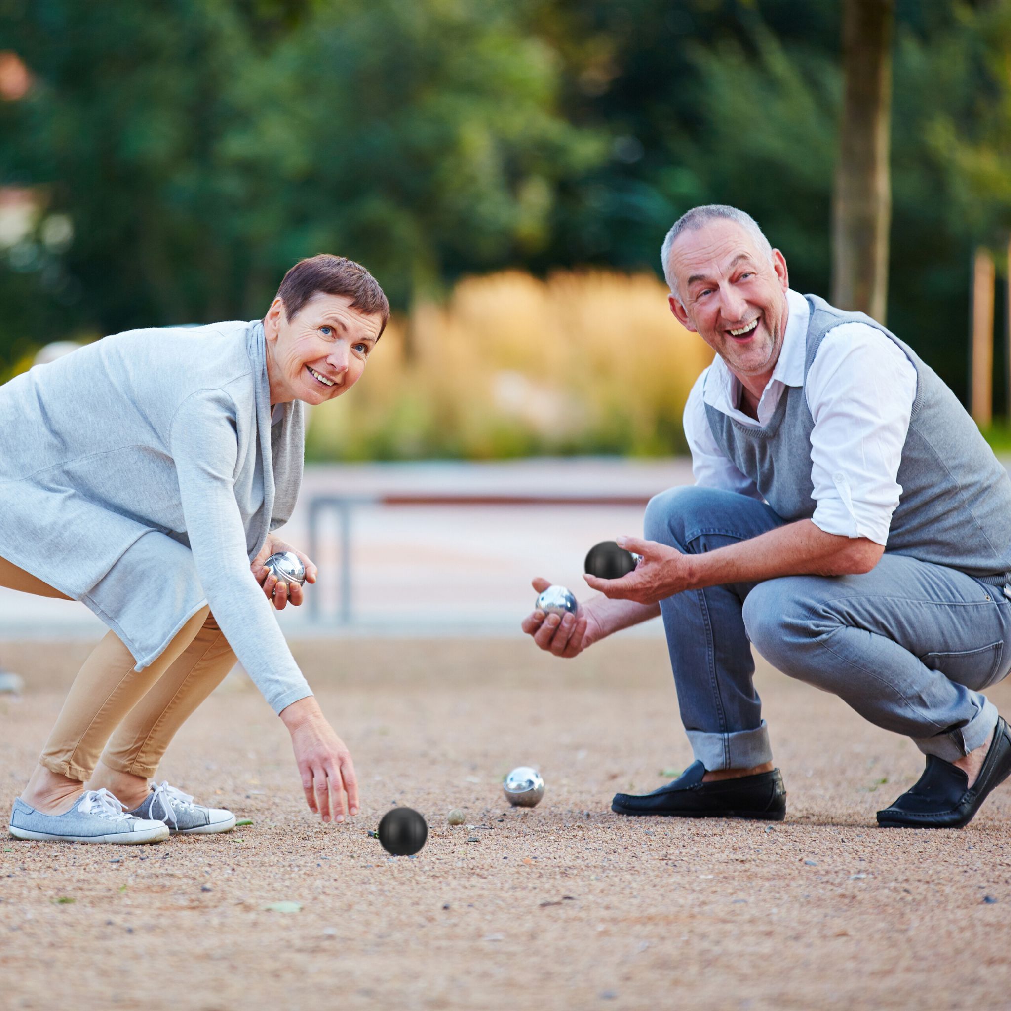 Boule Kugelset mit 8 Kugeln Schwarz-Silber von Relaxdays