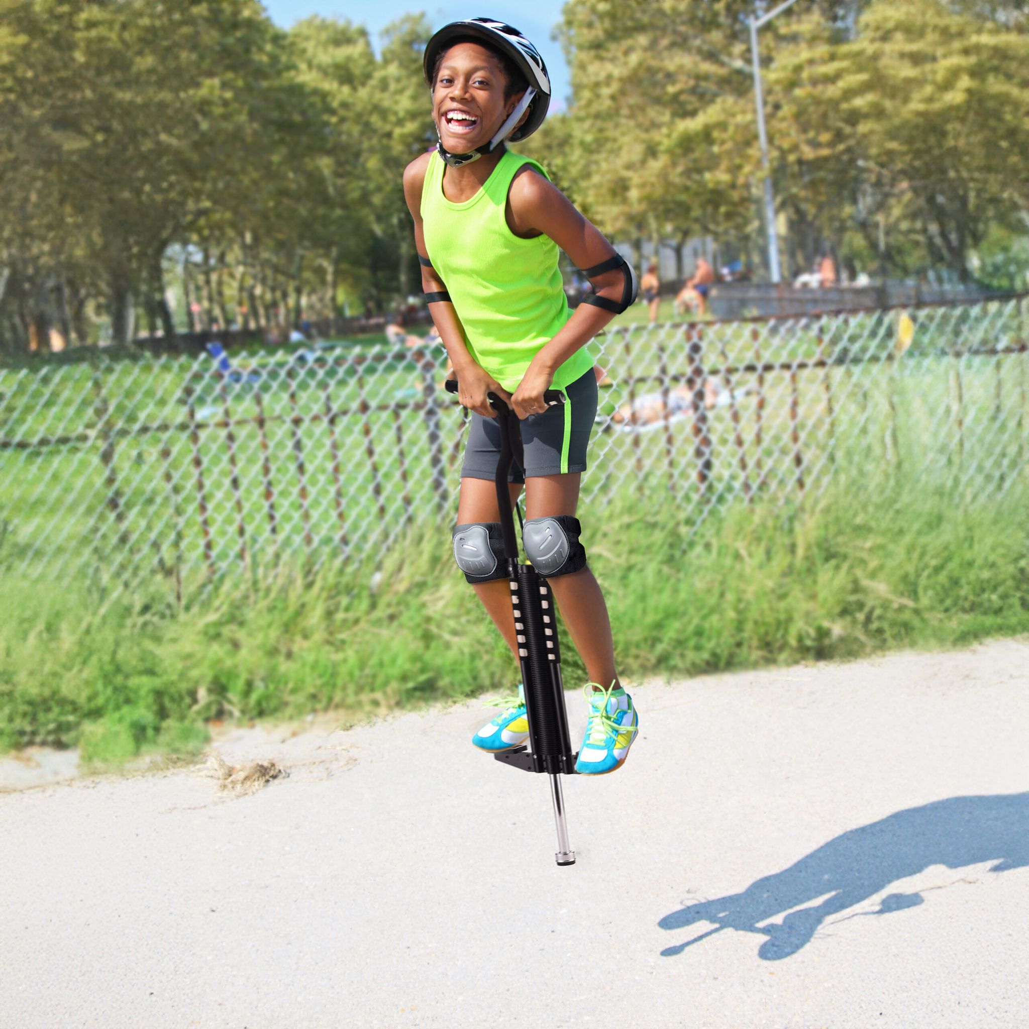 Pogo Stick für Kinder bis 60 kg Schwarz-Silber von Relaxdays