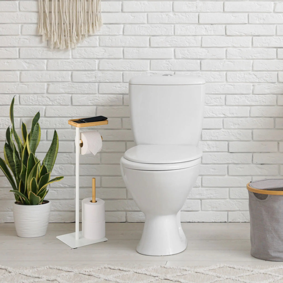 Toilettenpapierhalter mit Ablage Weiss-Hellbraun von Relaxdays