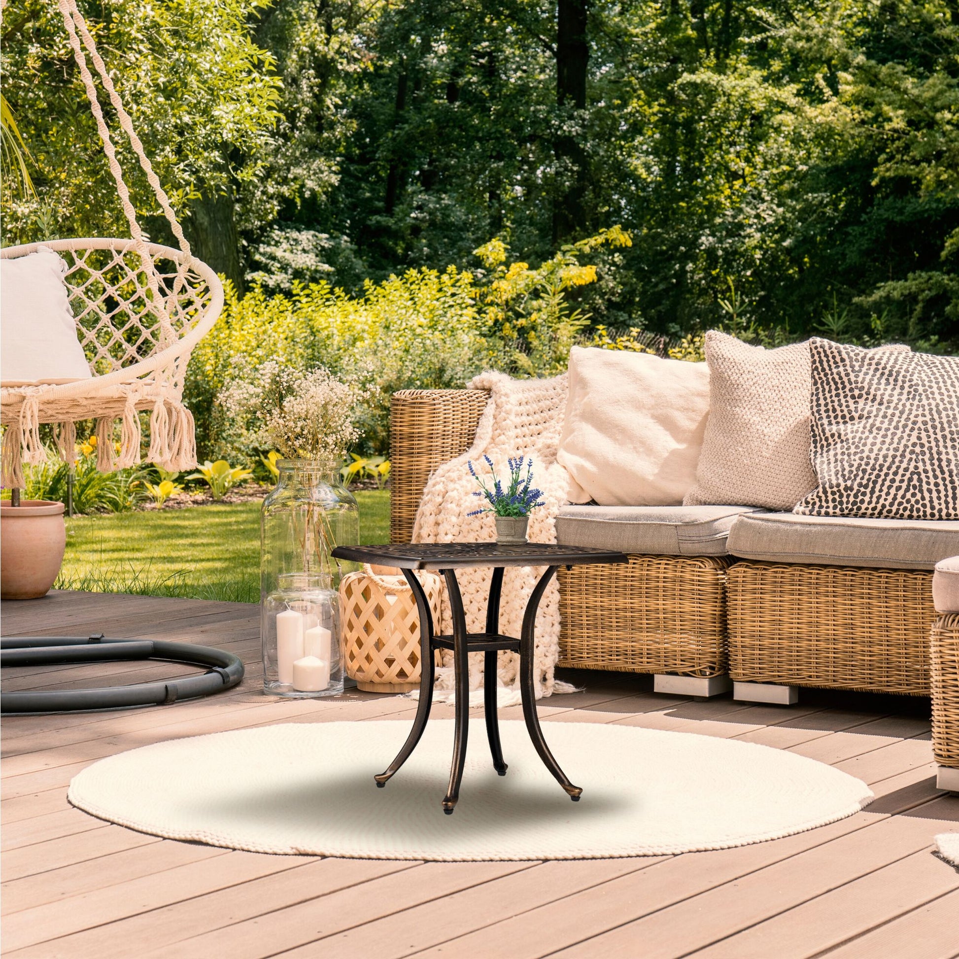 Eckiger Gartentisch Vintage Gold-Schwarz von guteszeug.ch