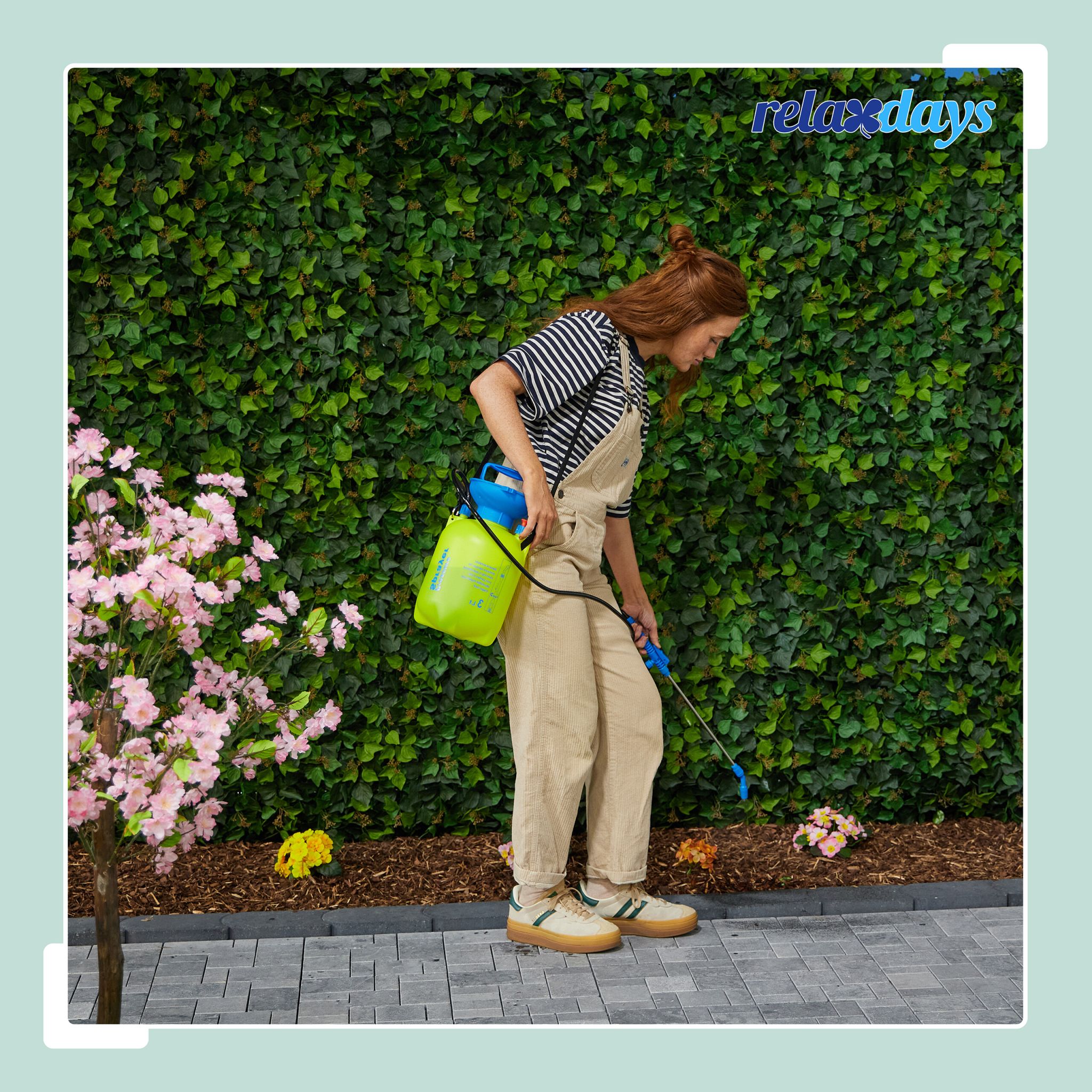 Drucksprüher mit Lanze Blau-Gelb-Schwarz von Relaxdays