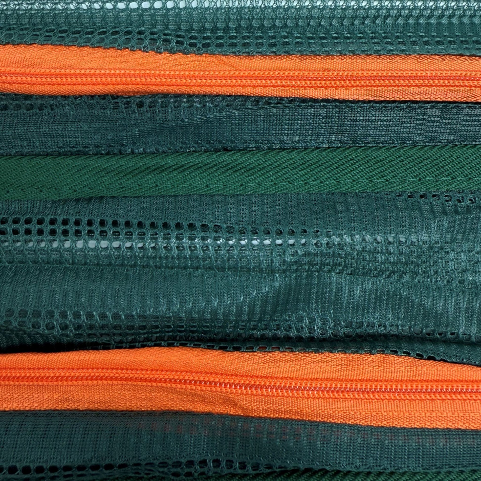 Faltbares Trockennetz oval Dunkelgrün-Orange von Relaxdays