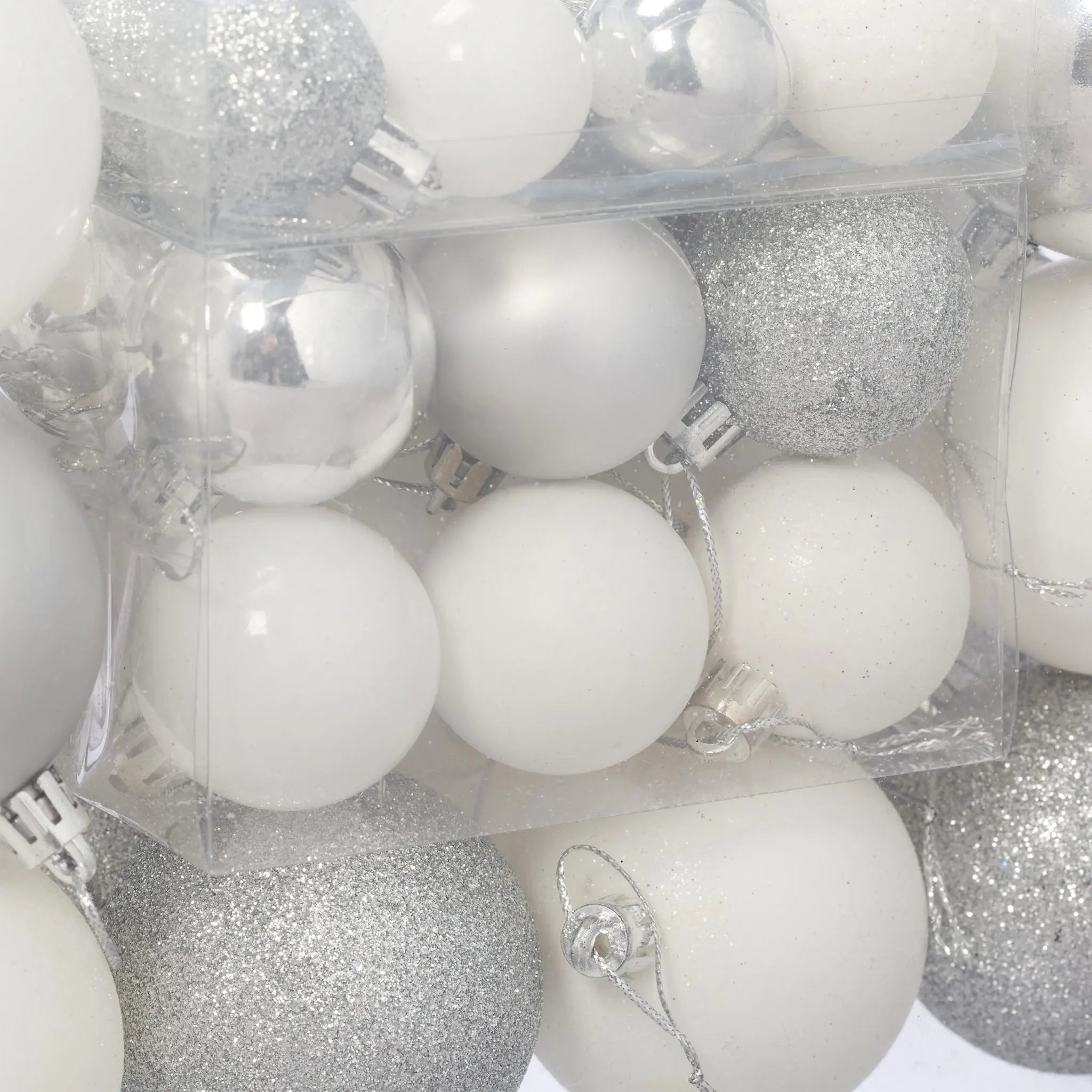 Weihnachtskugeln im Set 50er Pack Silber-Weiss von Relaxdays