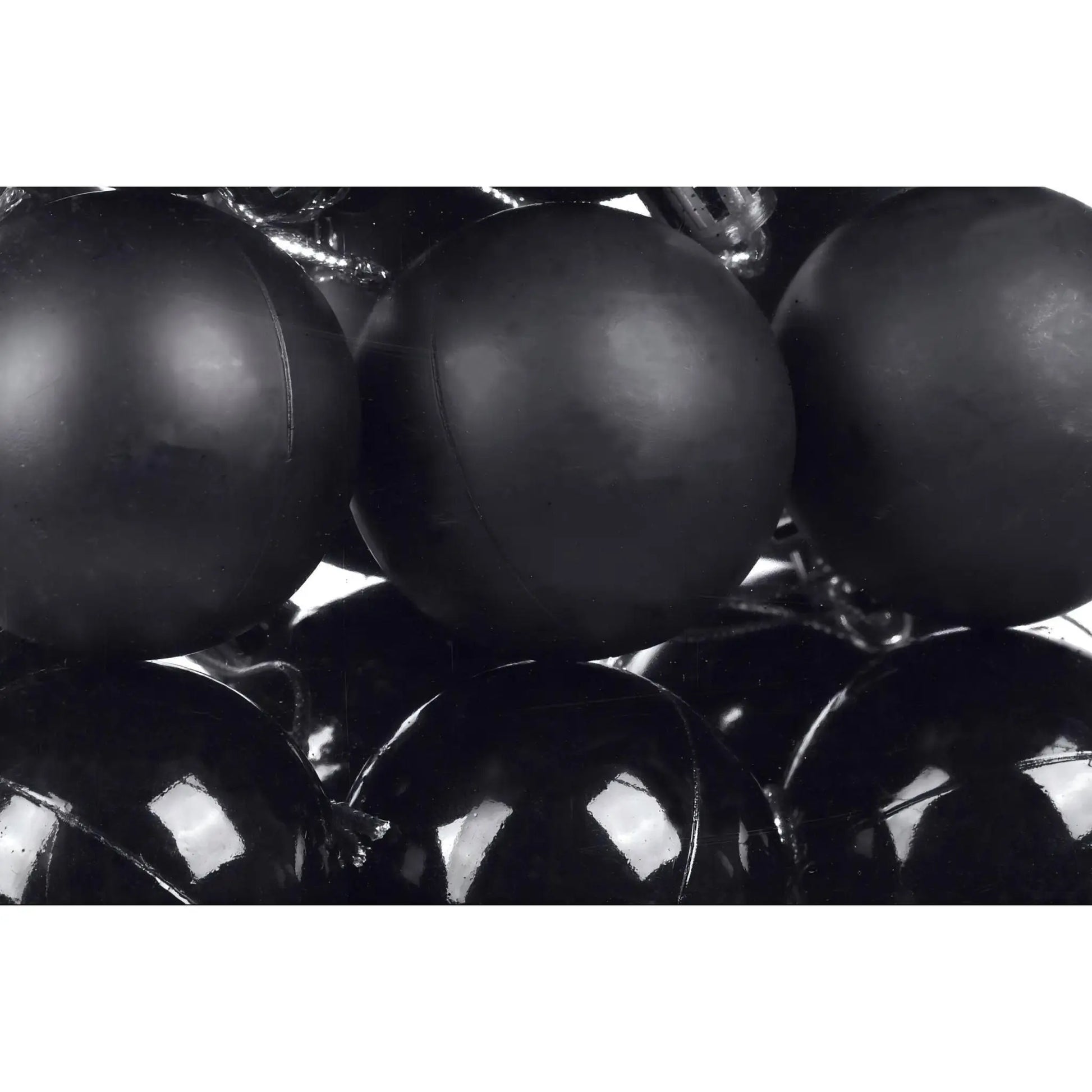 Weihnachtskugeln im 100er-Set Schwarz-Silber von Relaxdays
