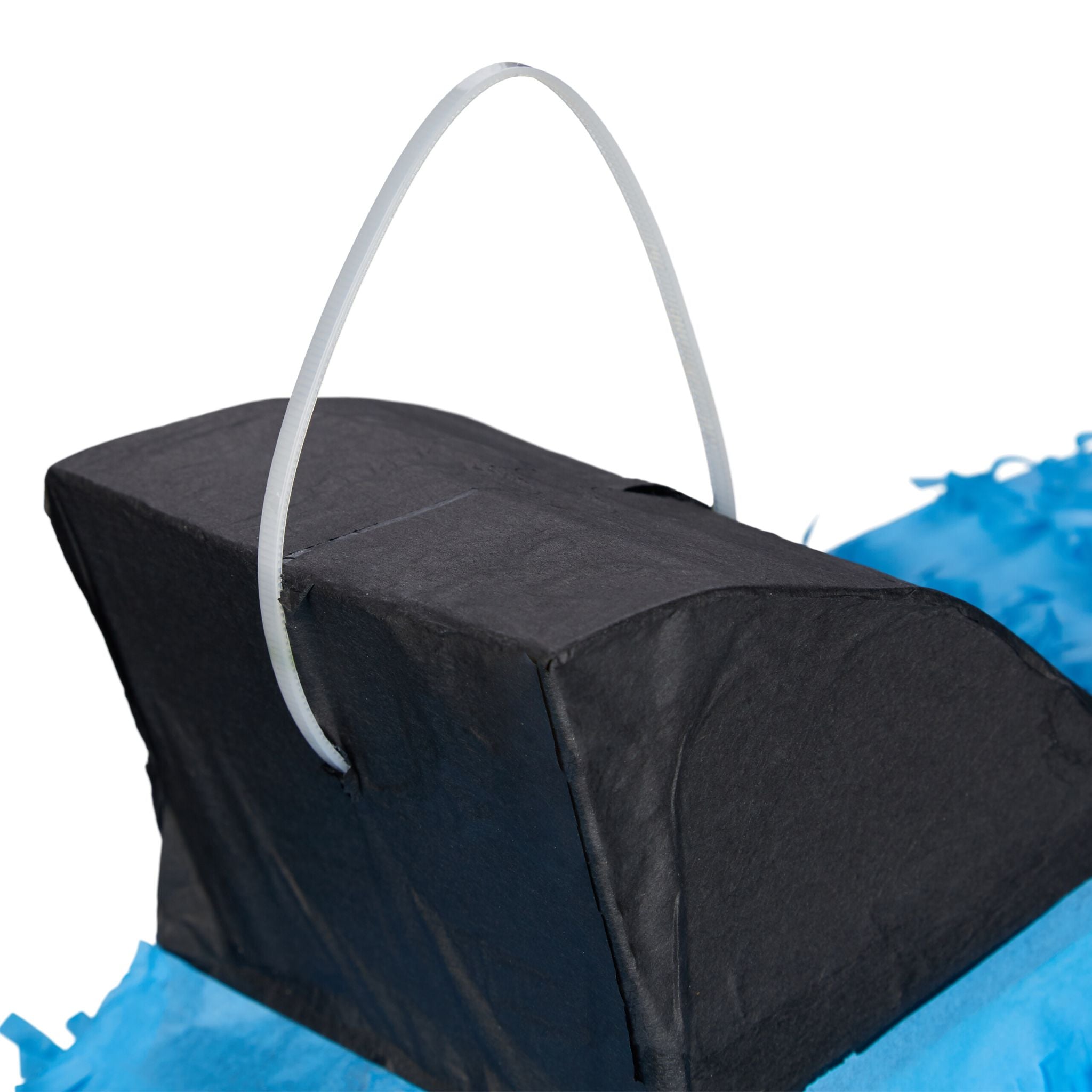 Pinata Hai mit Stab und Maske Weiss-Blau-Schwarz von Relaxdays