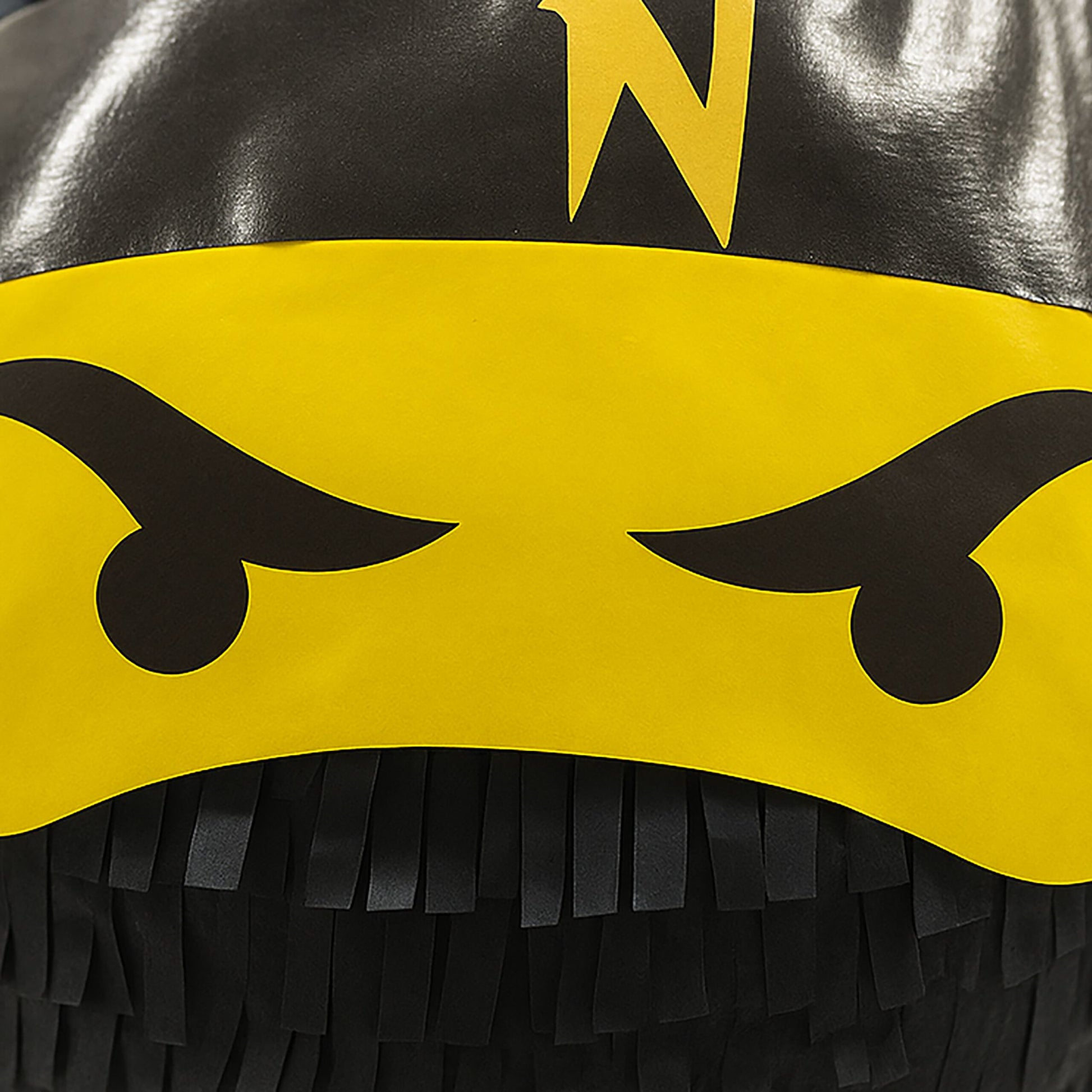 Pinata Ninja mit Stab & Maske Gelb-Schwarz von Relaxdays