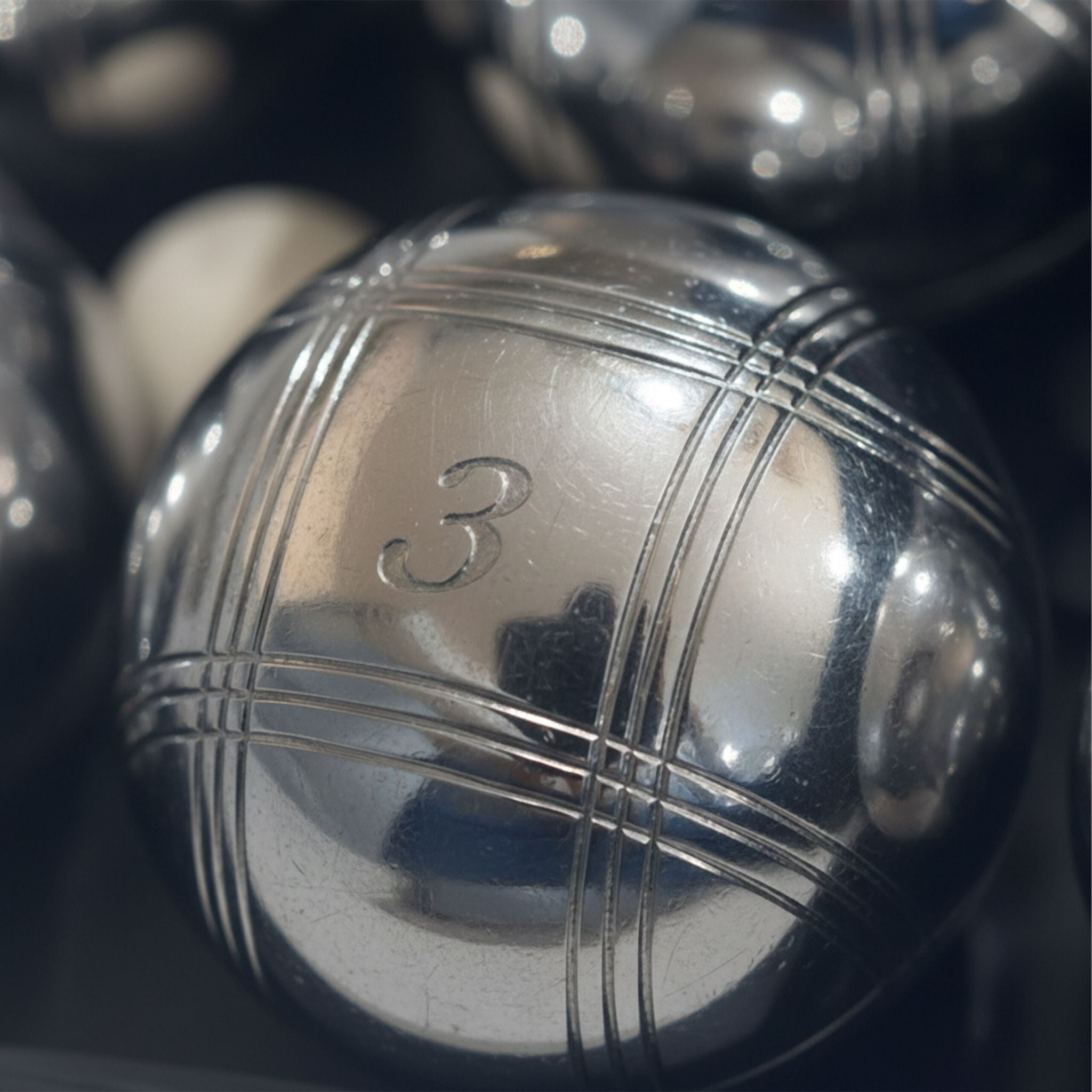 Boule Kugelset mit 6 Kugeln Orange-Schwarz-Silber von Relaxdays