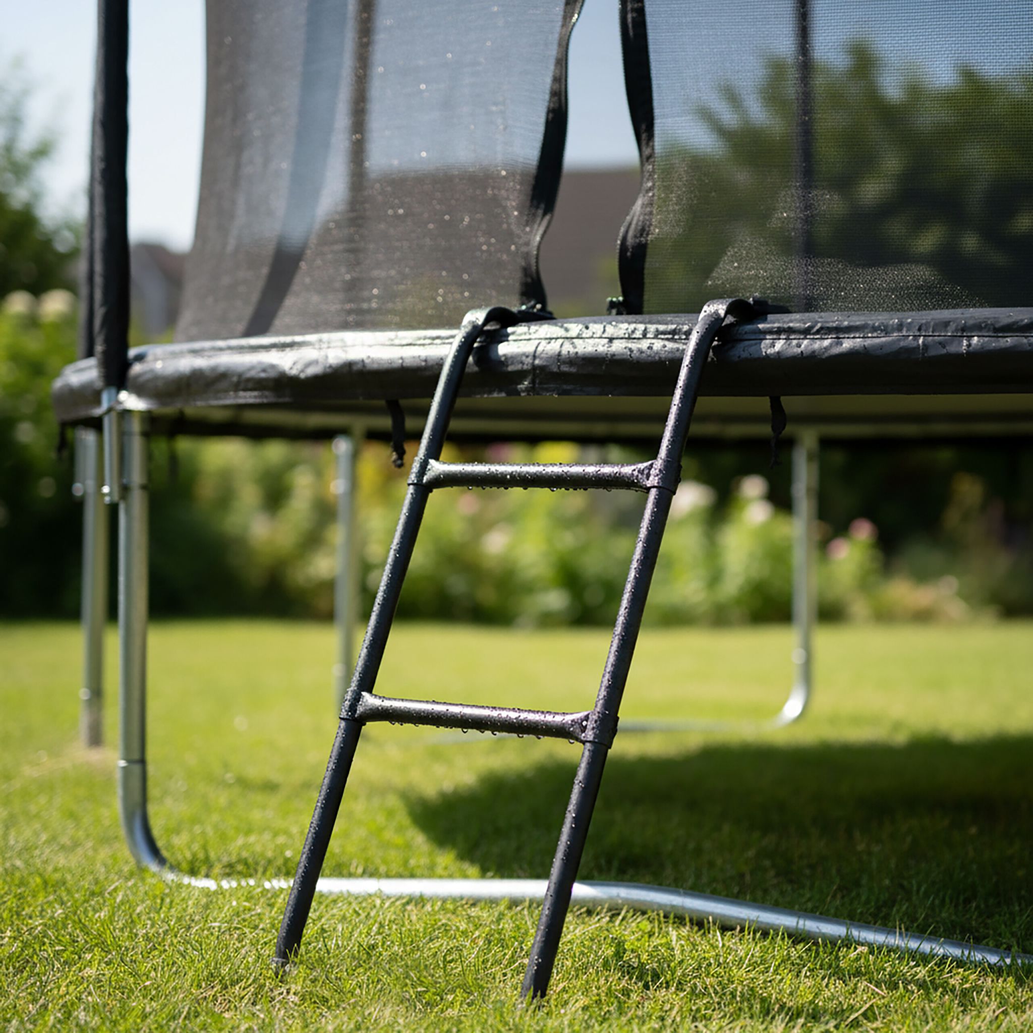 Trampolin Leiter schwarz Schwarz von Relaxdays