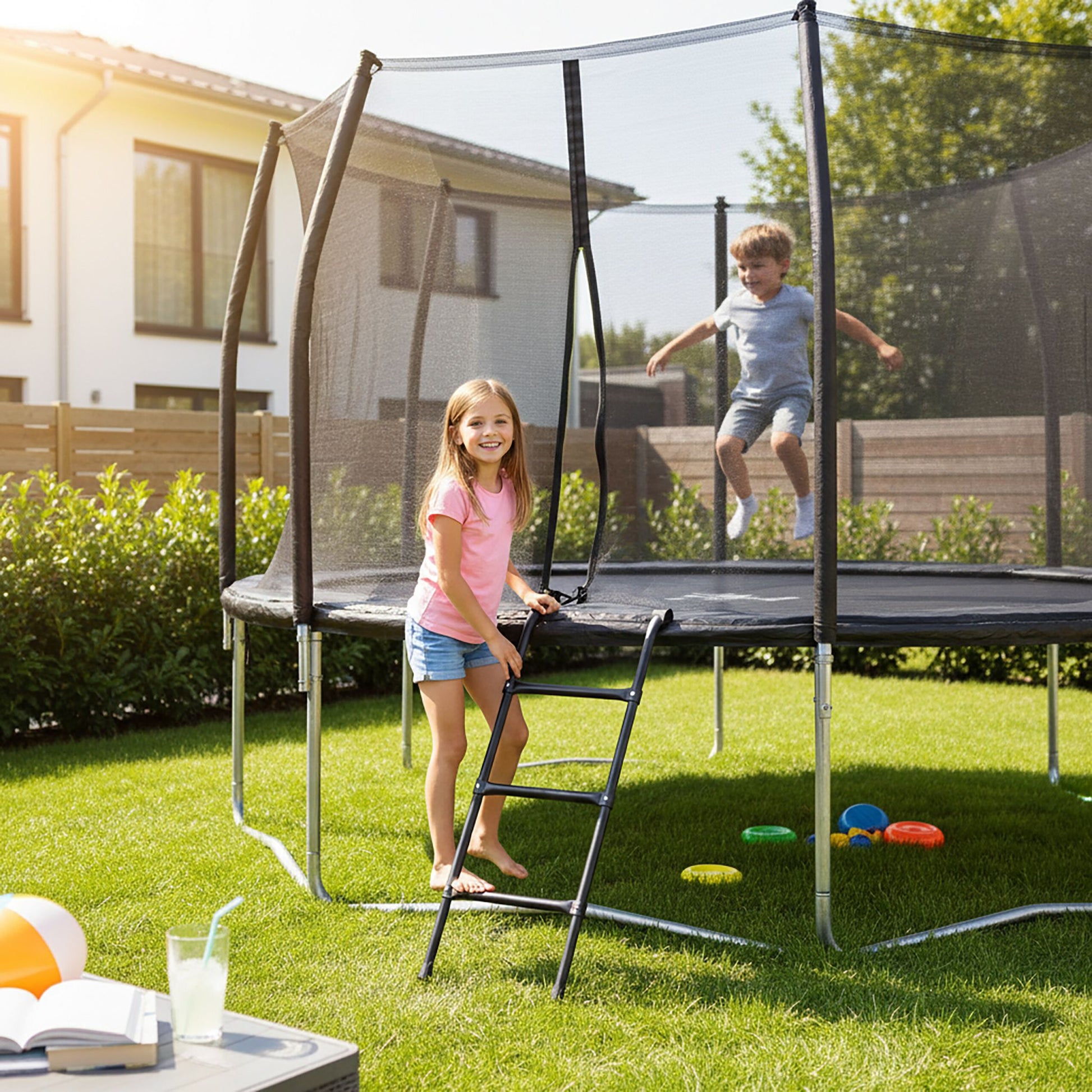 Trampolin Leiter schwarz Schwarz von Relaxdays