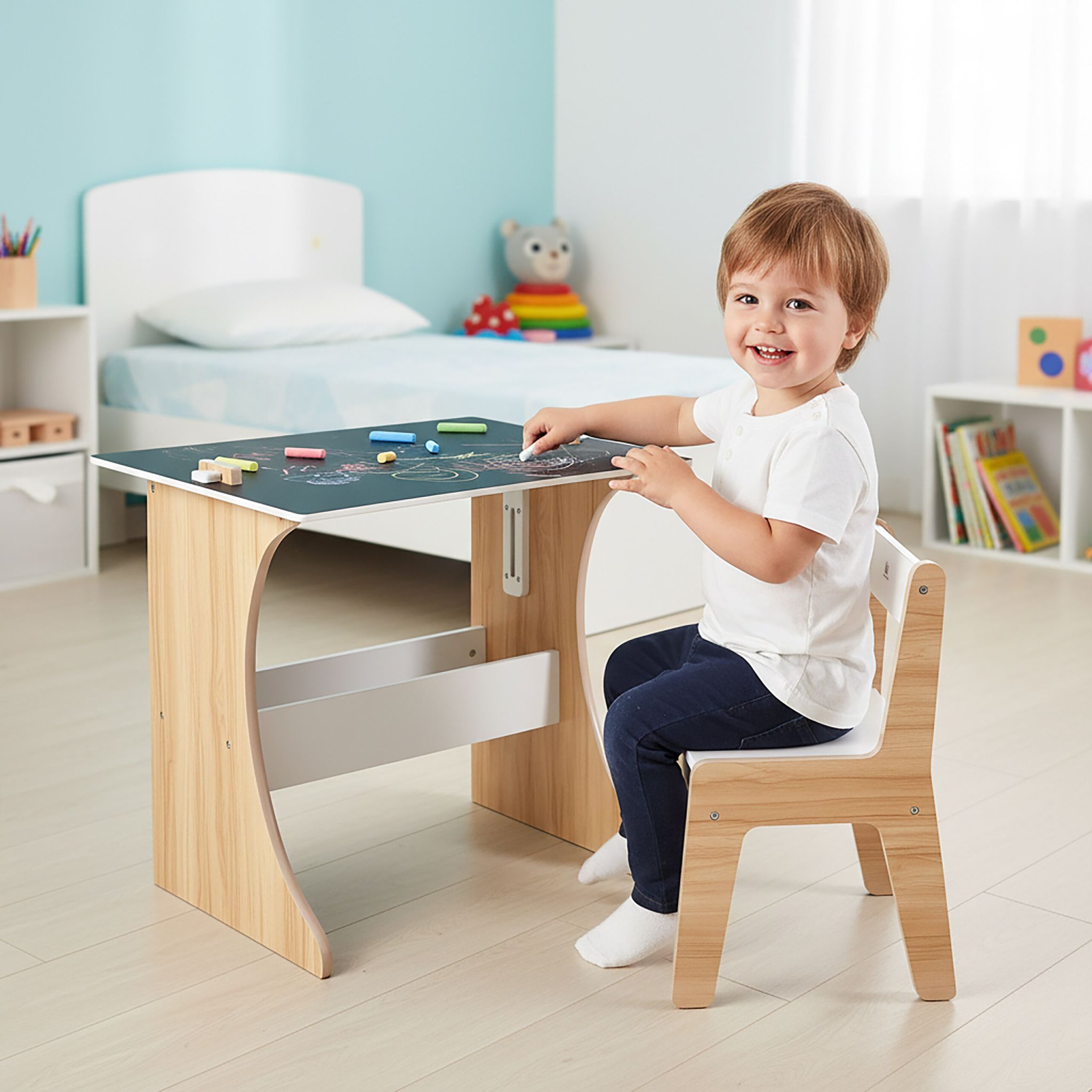 Kindersitzgruppe mit Tafel 2tlg. Weiss-Hellbraun-Schwarz von Relaxdays
