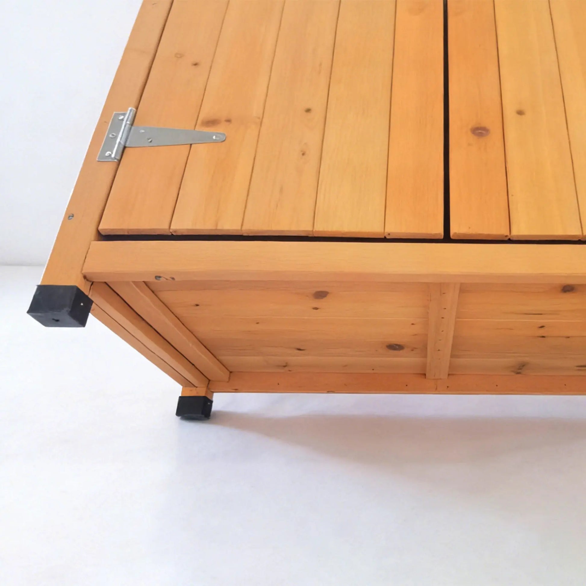 Pflanztisch mit Unterschrank Orange-Schwarz-Silber von Relaxdays