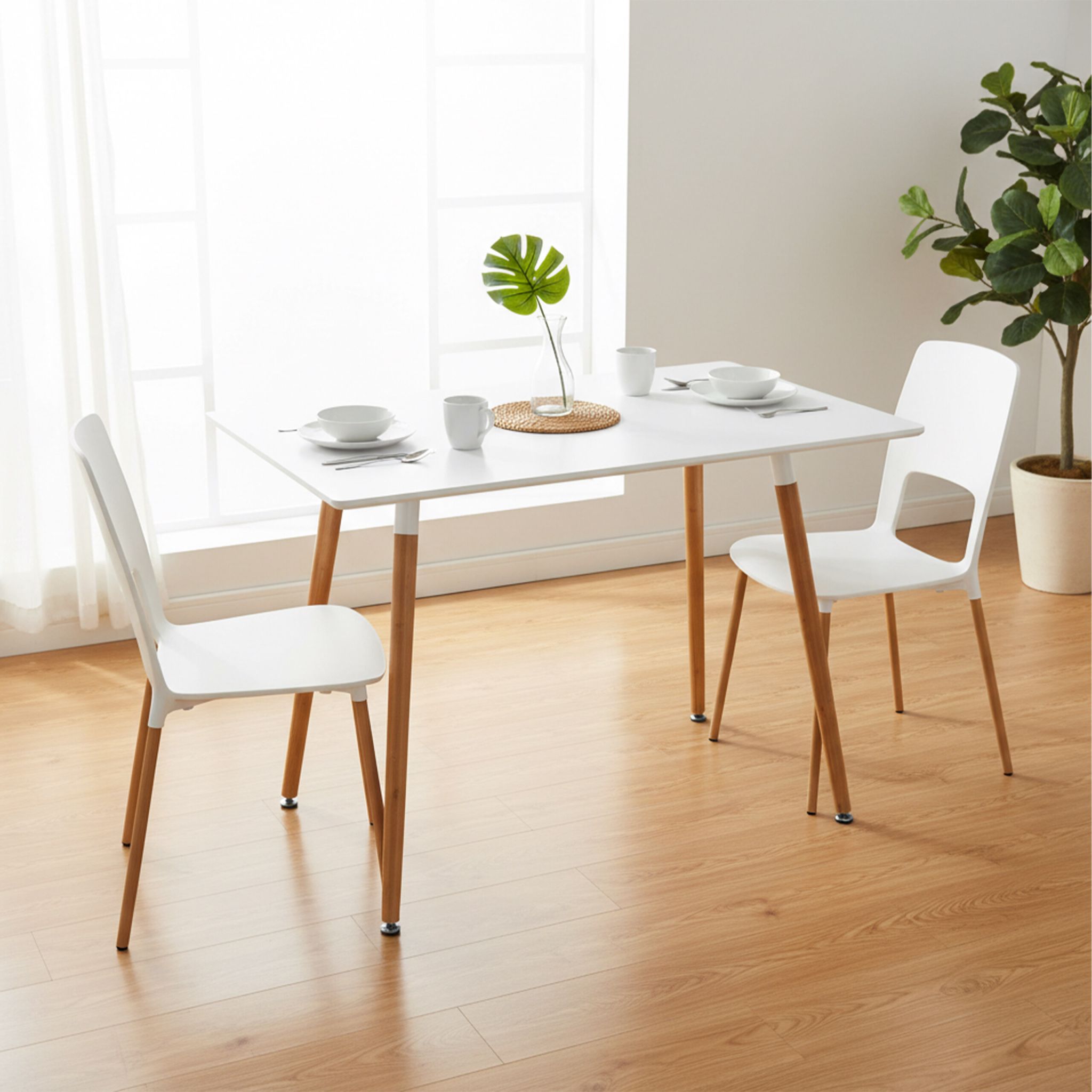 Eckiger Esstisch mit Bambusbeinen Weiss-Hellbraun von Relaxdays