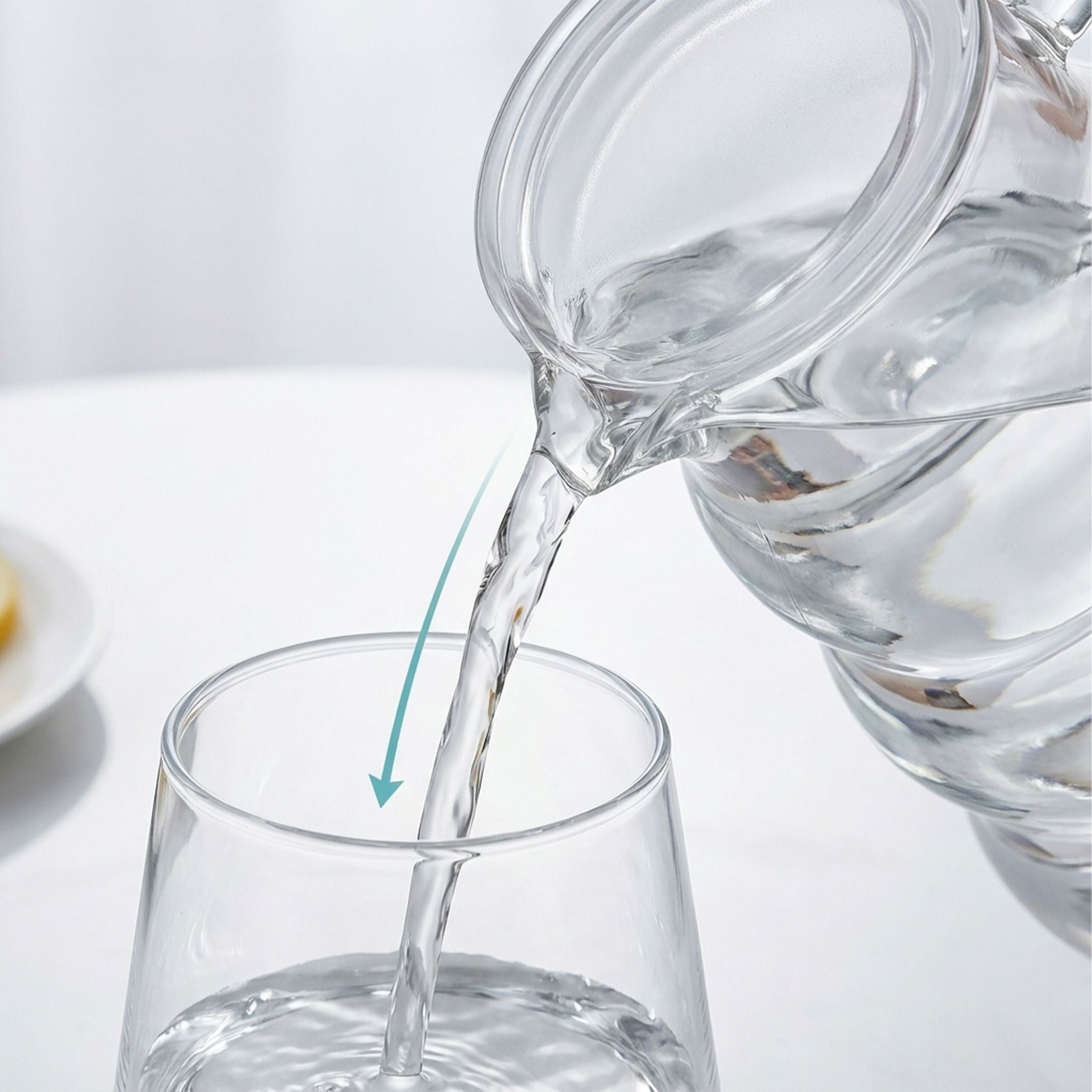 Glaskaraffe mit Deckel & Henkel Silber-Transparent von Relaxdays