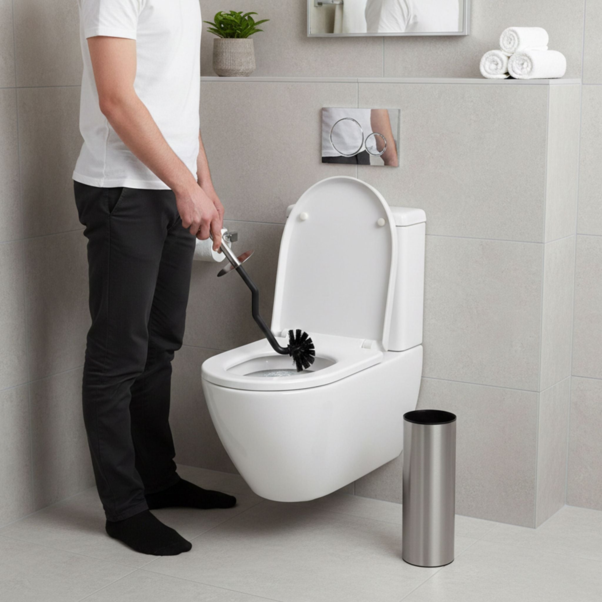 WC Bürste mit Randreiniger Schwarz-Silber