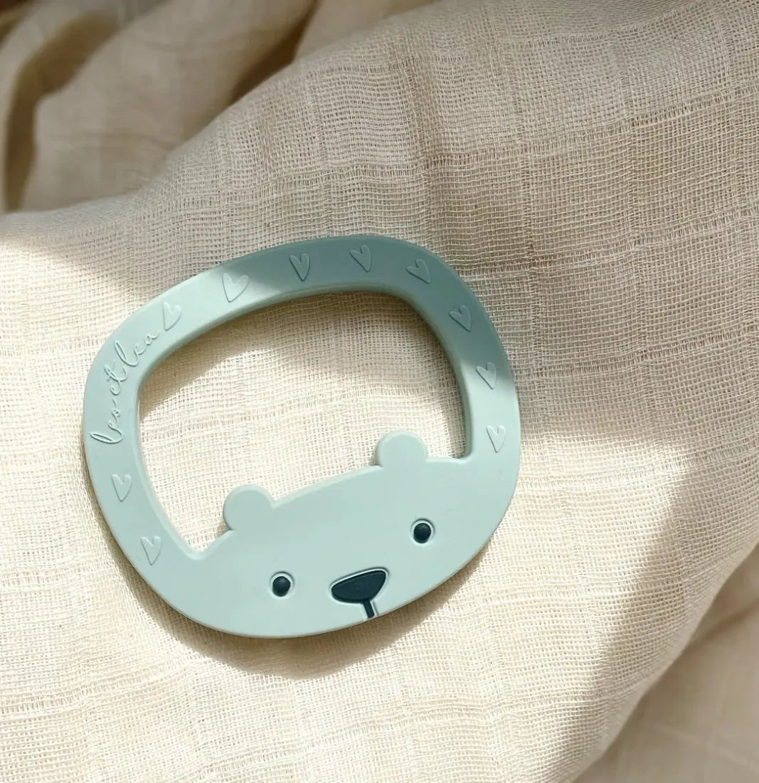 Kleiner Bär Beissring Montessori von Leo et Lea