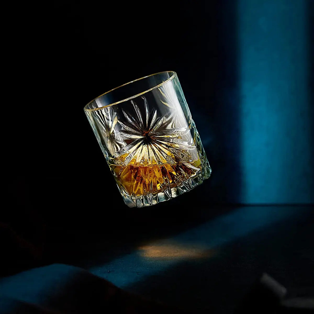Soleil Whiskeyglas mit Kühlsteinen Geschenkset von ROCKS Whiskey Chilling Stones