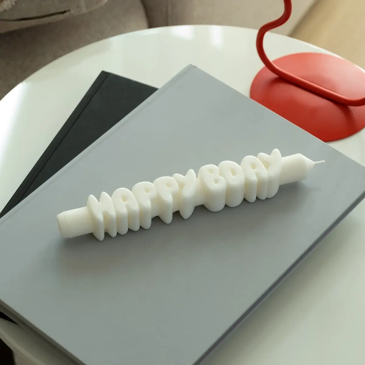 Kerze Taper candle HAPPY BDAY weiss von Taper Candles