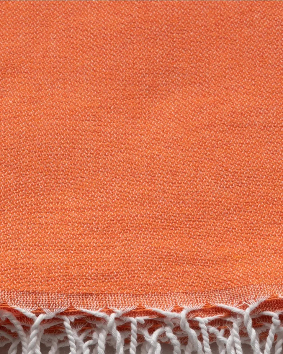 Neon 2-in-1 Strandtuch-Tasche aus Recycelter Baumwolle 180x100cm Orange-Pink gestreift von guteszeug.ch