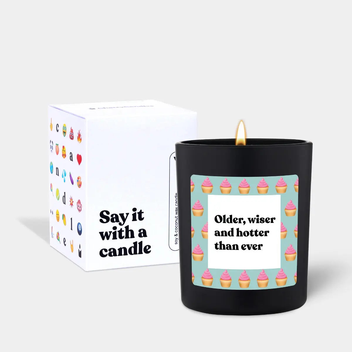 Duftkerze Schwarz Flowery older, wiser and hotter than ever von ChattyCandles