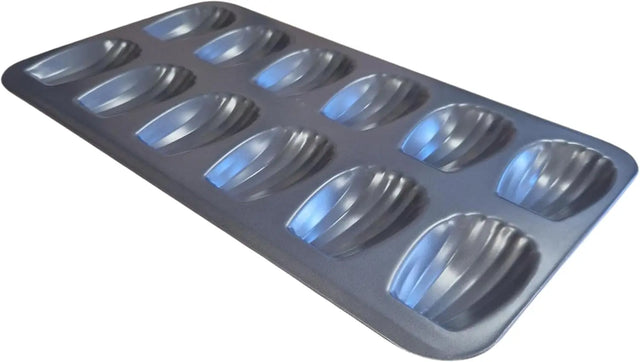 Madleine-Backform 12 Stück von Mastrad