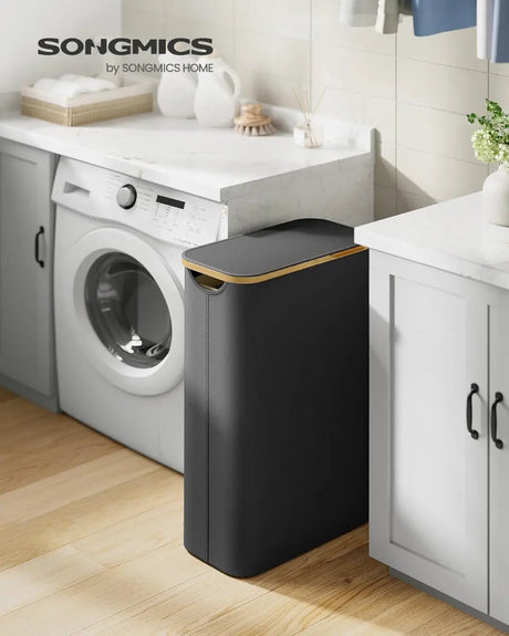 Wäschekorb Wäschesammler Schmal Bambus 65l Schwarz von Songmics