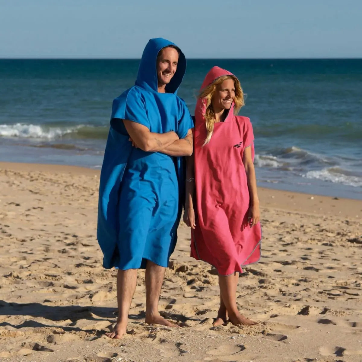 Badeponcho Mikrofaser Unisex schnelltrocknend mit Kapuze L Koralle-Grau von guteszeug.ch