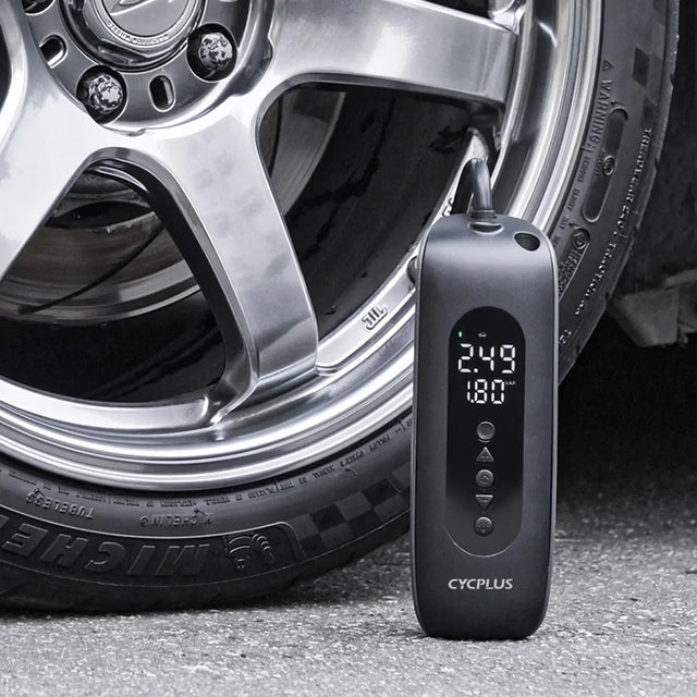 Luftpumpe AL2 150PSI Elektrischer Kompressor Tragbar All-In-One Akku von Cycplus