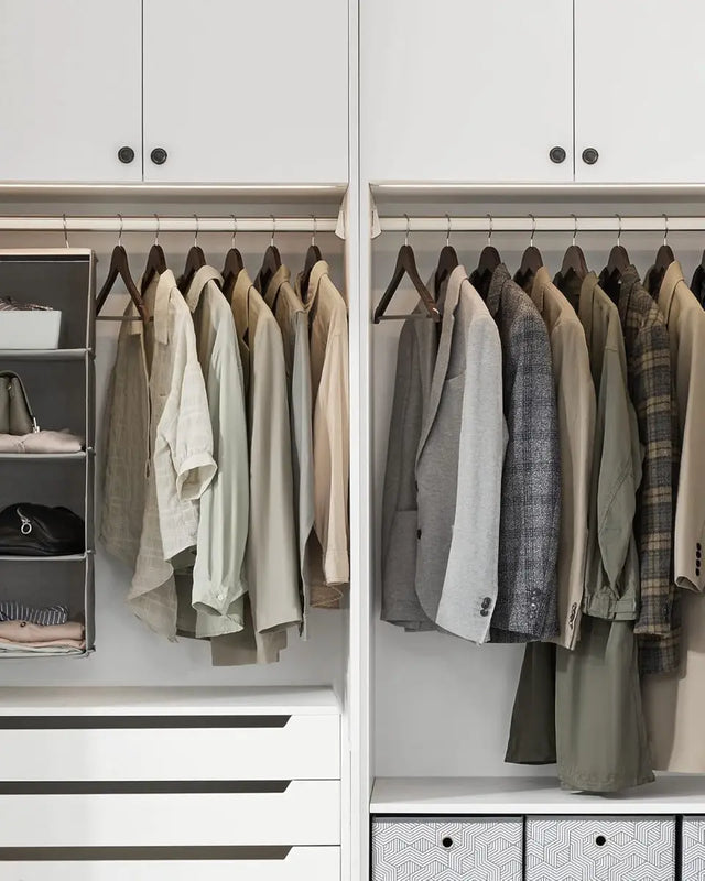 Kleiderbügel Holz Dunkel 20er Set Einkerbungen im Schulterbereich von Songmics