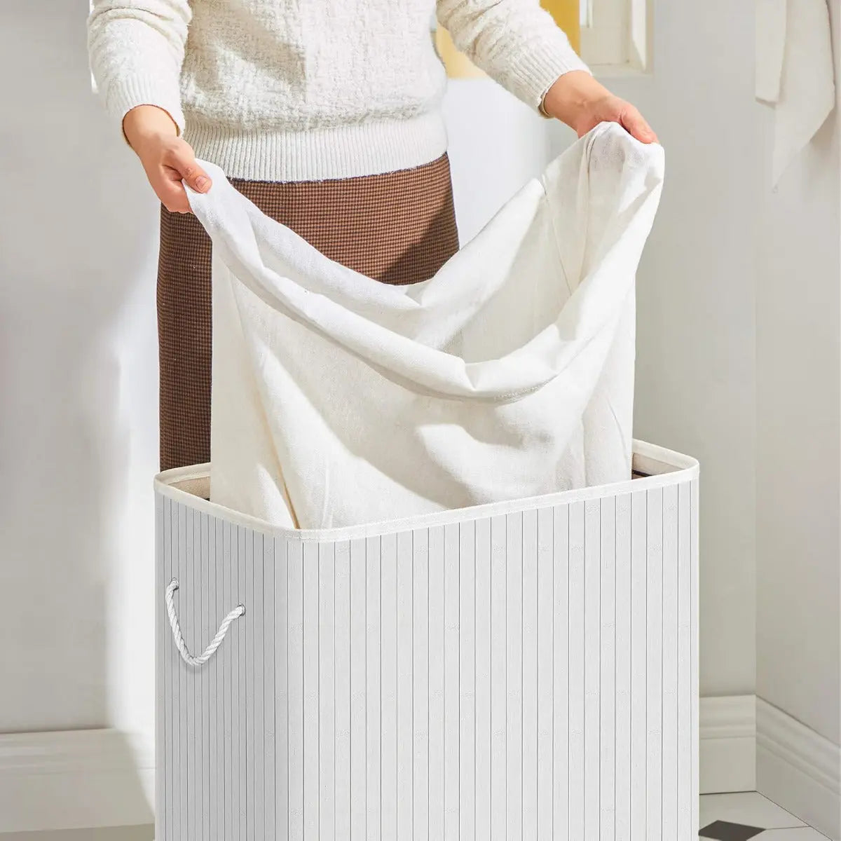 Wäschekorb Wäschesammler 2 Fächer Bambus 100l weiss von Songmics