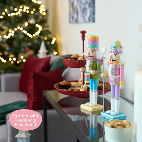 Weihnachts-Nussknacker Soldat Rainbow 2er-Set 30cm von Twiddlers