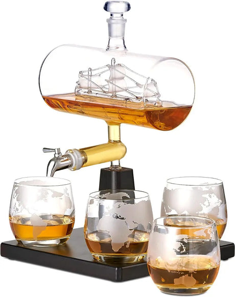 Whisky Gläser & Dekanter Schiff von Oak & Steel