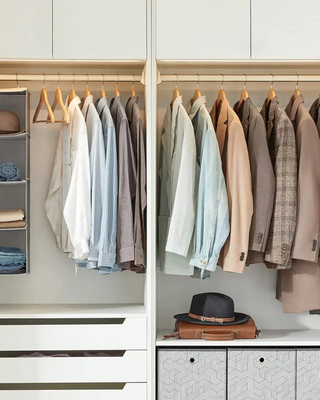 Kleiderbügel Holz 10er Set Einkerbungen im Schulterbereich von Songmics