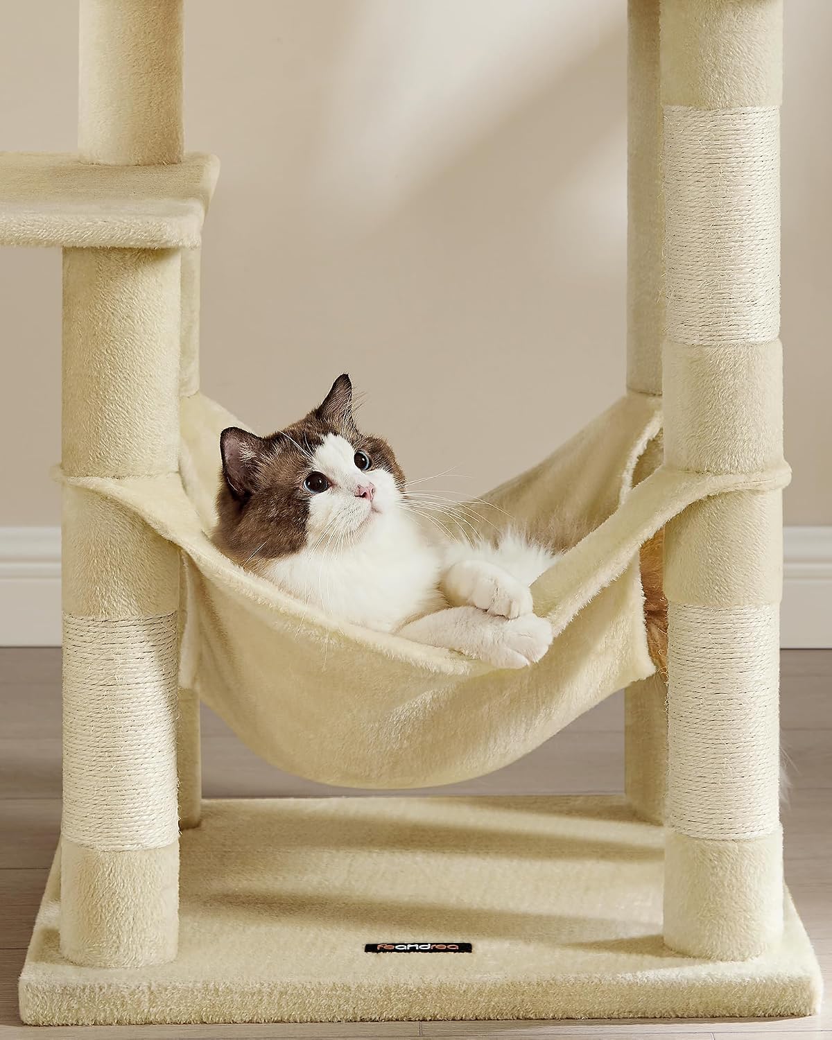 Kratzbaum 143 cm Katzenbaum Beige für Mehrkatzen von Songmics