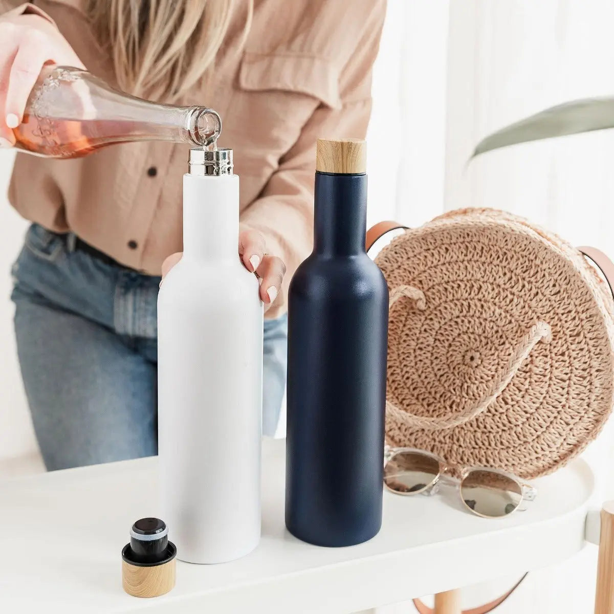 Weinflasche für Unterwegs Vinnie 750ml Mood Indigo von Uberstar