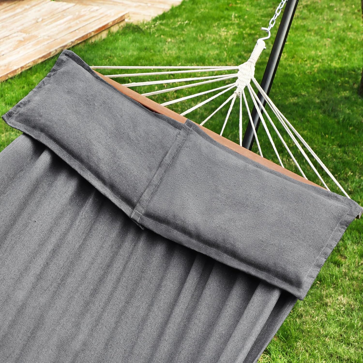 Hängematte Outdoor 210x150cm 300kg mit Kissen Holzstangen von Songmics