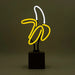 Glas Neon Tischlampe mit Betonsockel - Banane von Locomocean