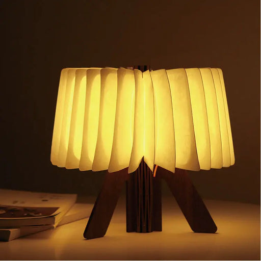 R-Lampe Walnut von Happy Lamp